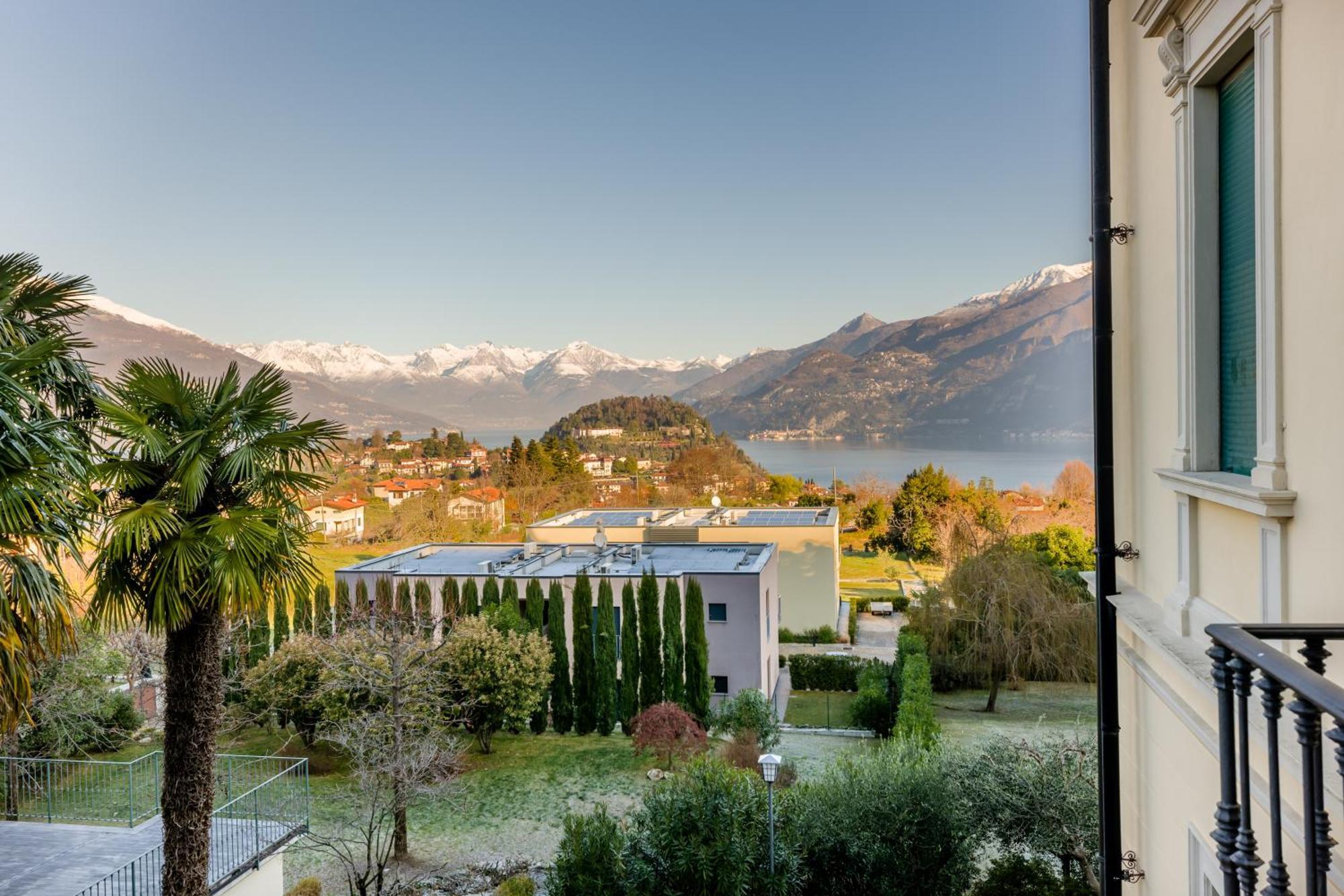 Regal Villa With Como Lake View And Free Parking Белладжо Экстерьер фото